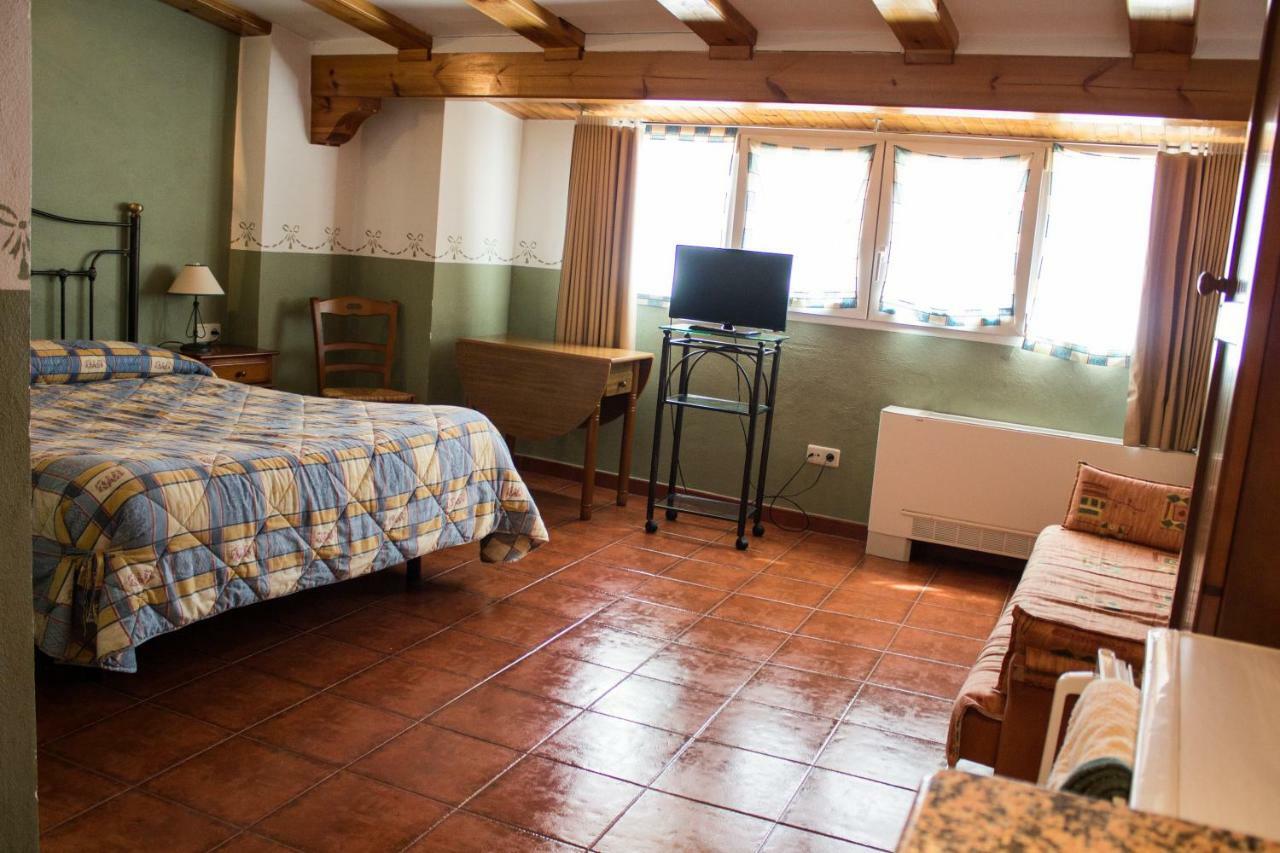 Pension Mariola Agres Bagian luar foto